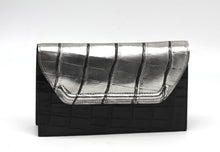 Load image into Gallery viewer, Very Good Lana Marks Silver and Black Alligator Clutch