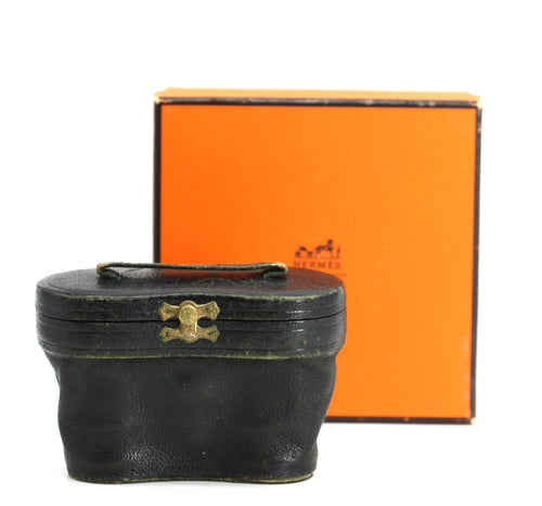 Antique French Opera Glasses, Boise Opticien, 19 Quai de L'Horloge, Paris.