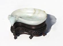 Load image into Gallery viewer, Fine Chinese Ram Headed White Jadeite Brush Washer