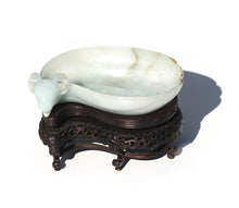 Load image into Gallery viewer, Fine Chinese Ram Headed White Jadeite Brush Washer