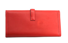 Load image into Gallery viewer, Hermès Jige Elan 29 Clutch in Swift Red Leather