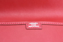 Load image into Gallery viewer, Hermès Jige Elan 29 Clutch in Swift Red Leather