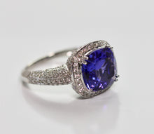 Load image into Gallery viewer, Tanzanite and Diamond Ring