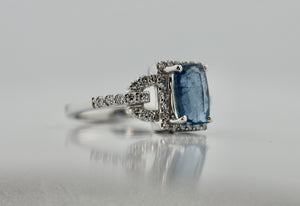 Platinum, Diamond and Aquamarine Ring