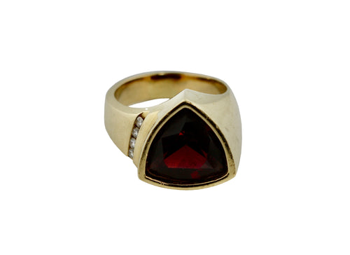 18kt Yellow Gold, Diamond and Garnet Ring