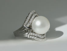 Load image into Gallery viewer, SOUTH SEA CULTURED PEARL AND DIAMOND RING