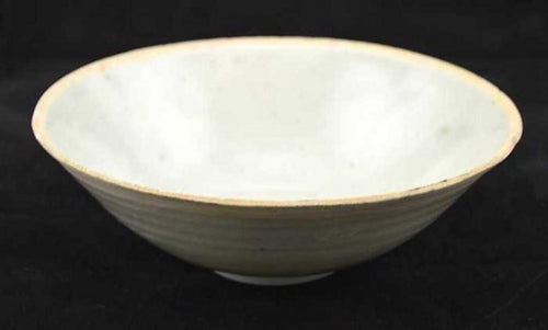 A FINE ROUNDED CONICAL BOWL CHINESE